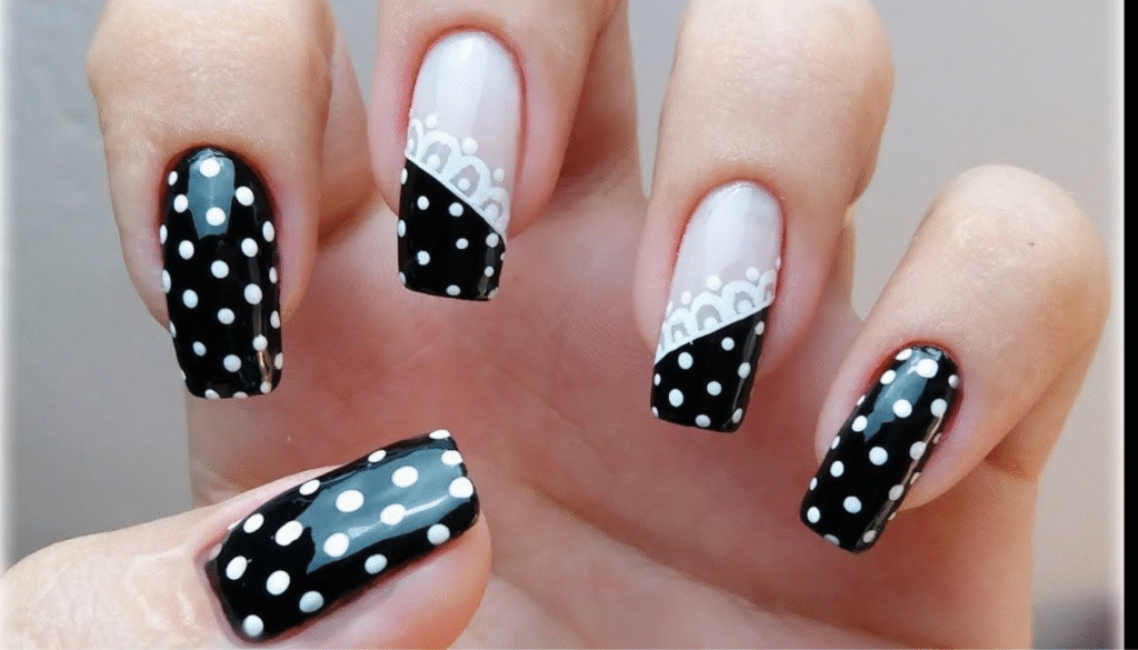 unhas decoradas em preto